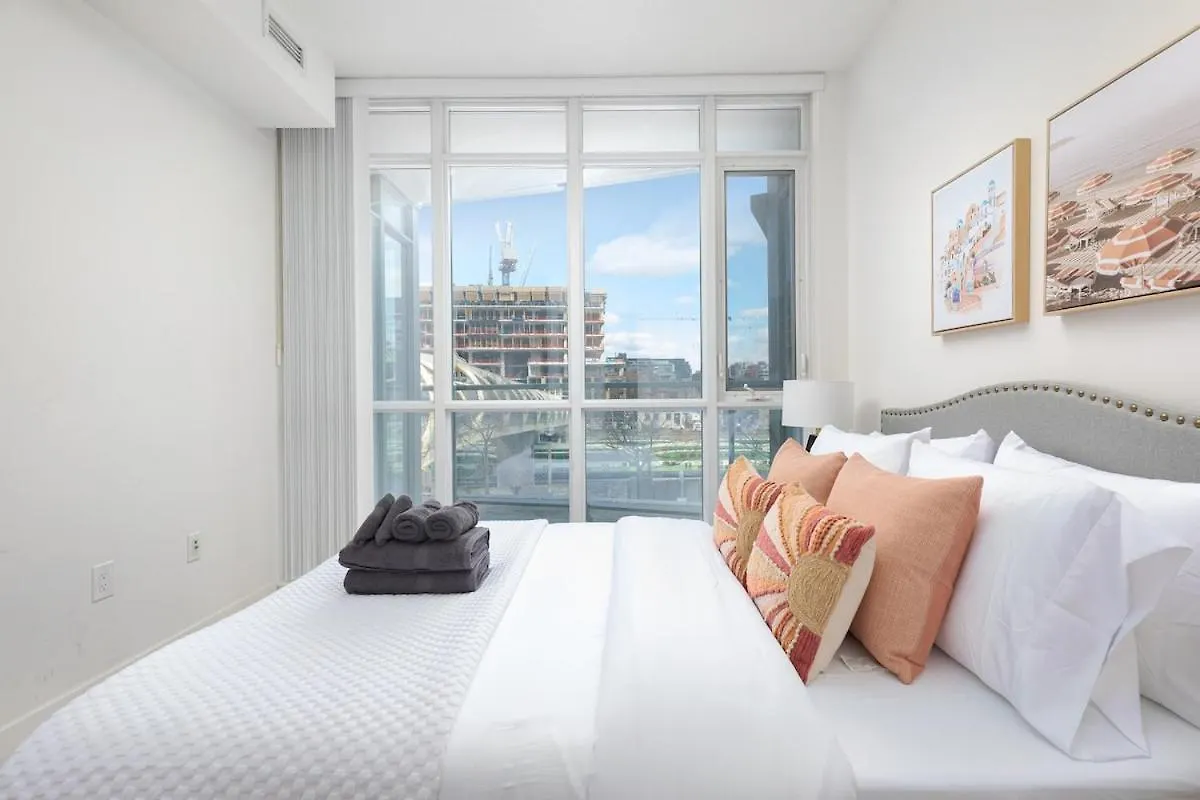 Ferienwohnung City Place Gem By Cn Tower Toronto Apartment